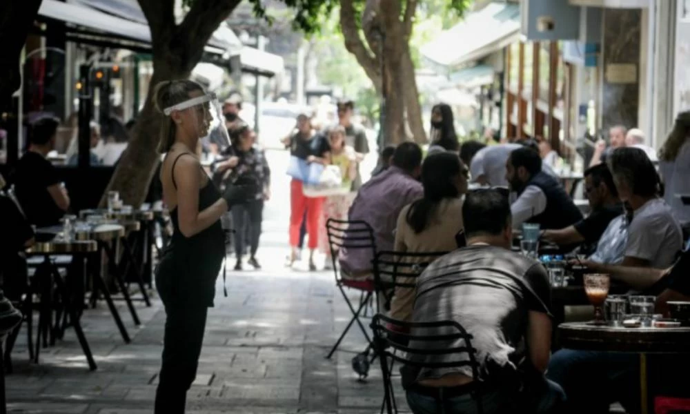 Μπαράζ ελέγχων στην Θεσσαλονίκη για τα μέτρα στην εστίαση